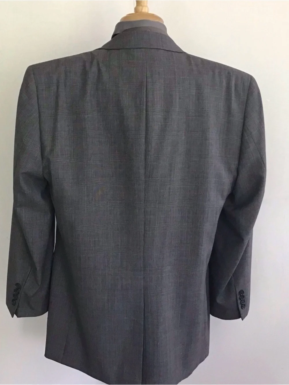 Jos. A. Bank Gray Wool Windowpane Plaid Two Button Notch Collar Blazer 43R EUC